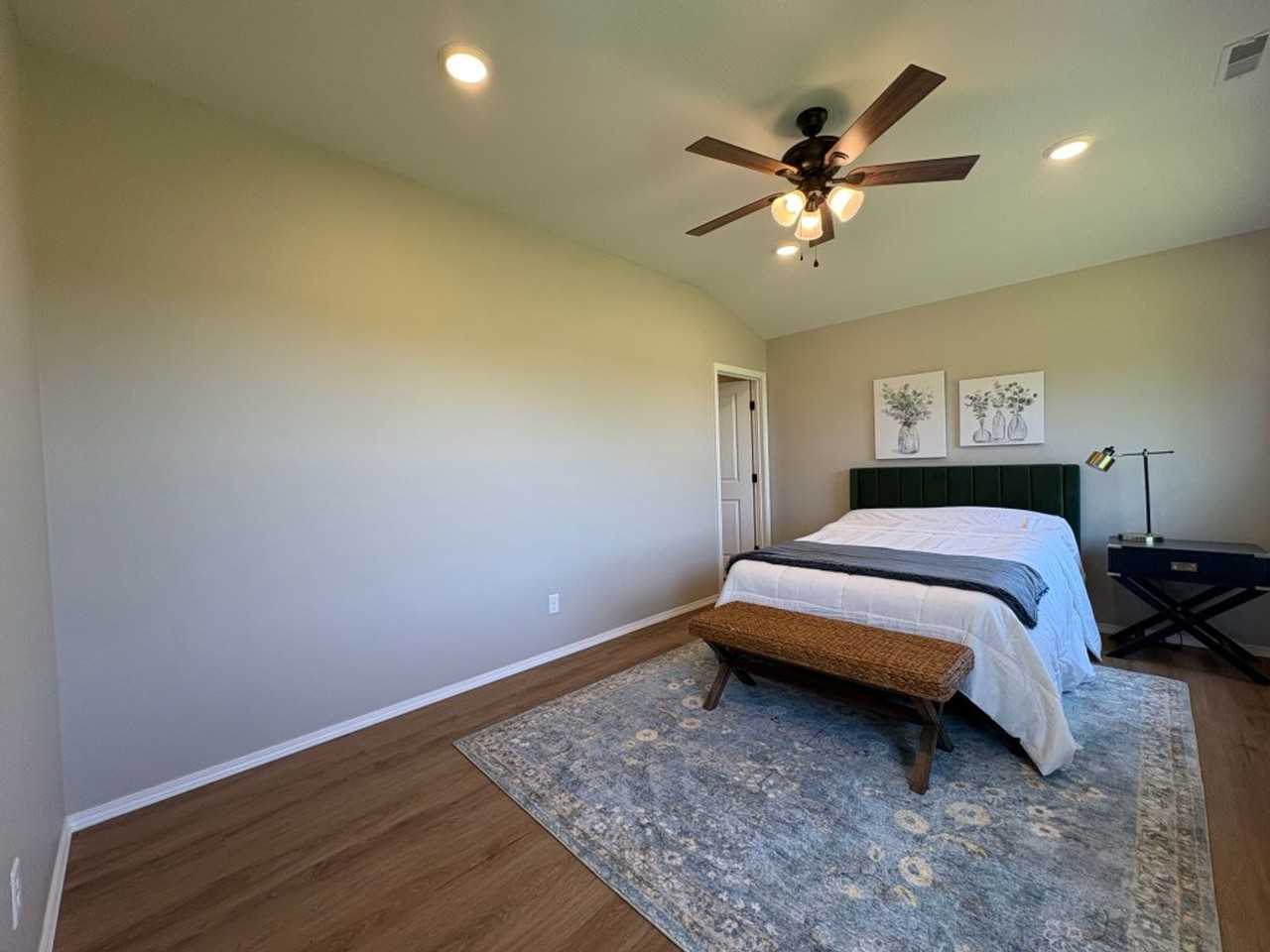 1228 Kemp Dr - Photo 2 of 18