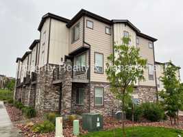 featured image of 1612 Castle Creek Cir