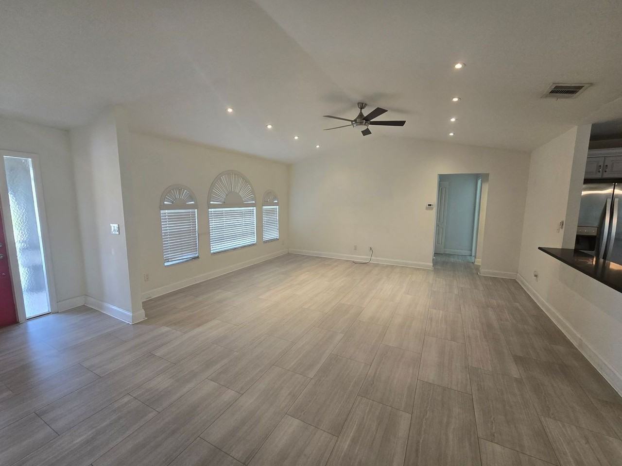 3027 Sw 23rd Ave - Photo 2 of 21