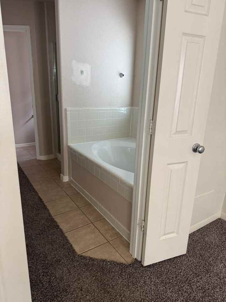 2926 Meadowglen Cv - Photo 7 of 13