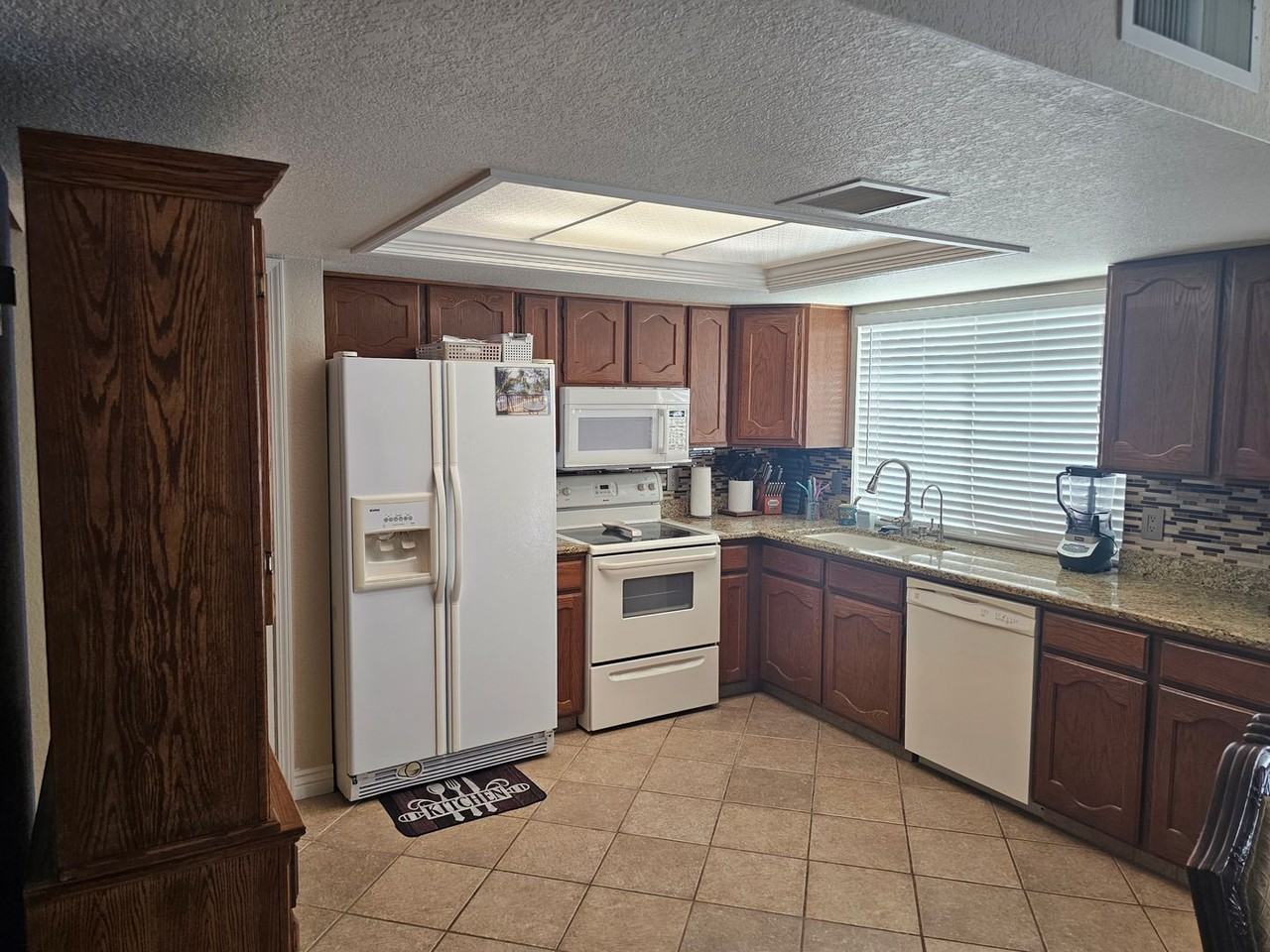 3746 Mission Dr S - Photo 5 of 21