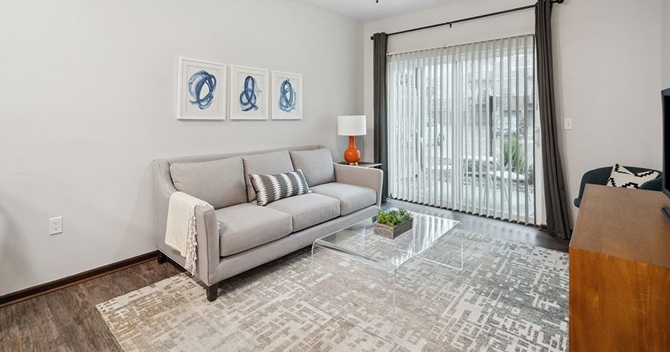 Walnut Lake Apartments - Photo 6 of 41