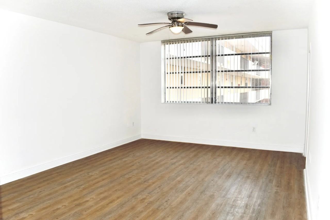 9375 Southwest 77th Avenue #PP1 - Photo 4 of 13