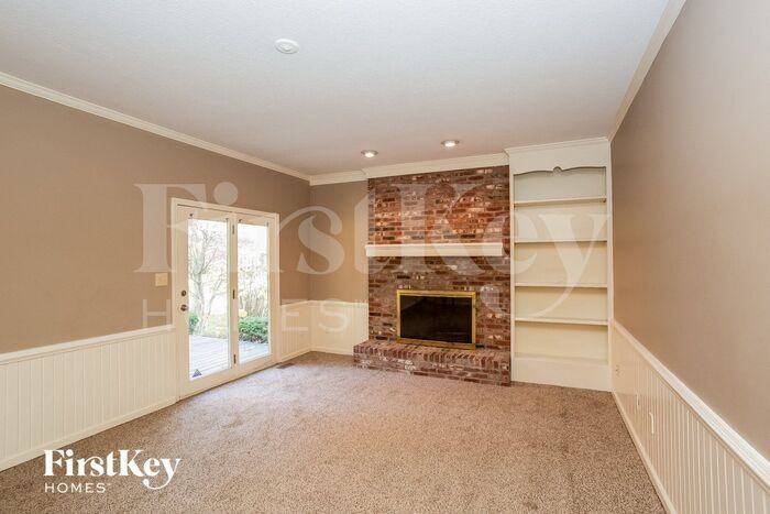 12235 Pentwater Ct - Photo 3 of 15