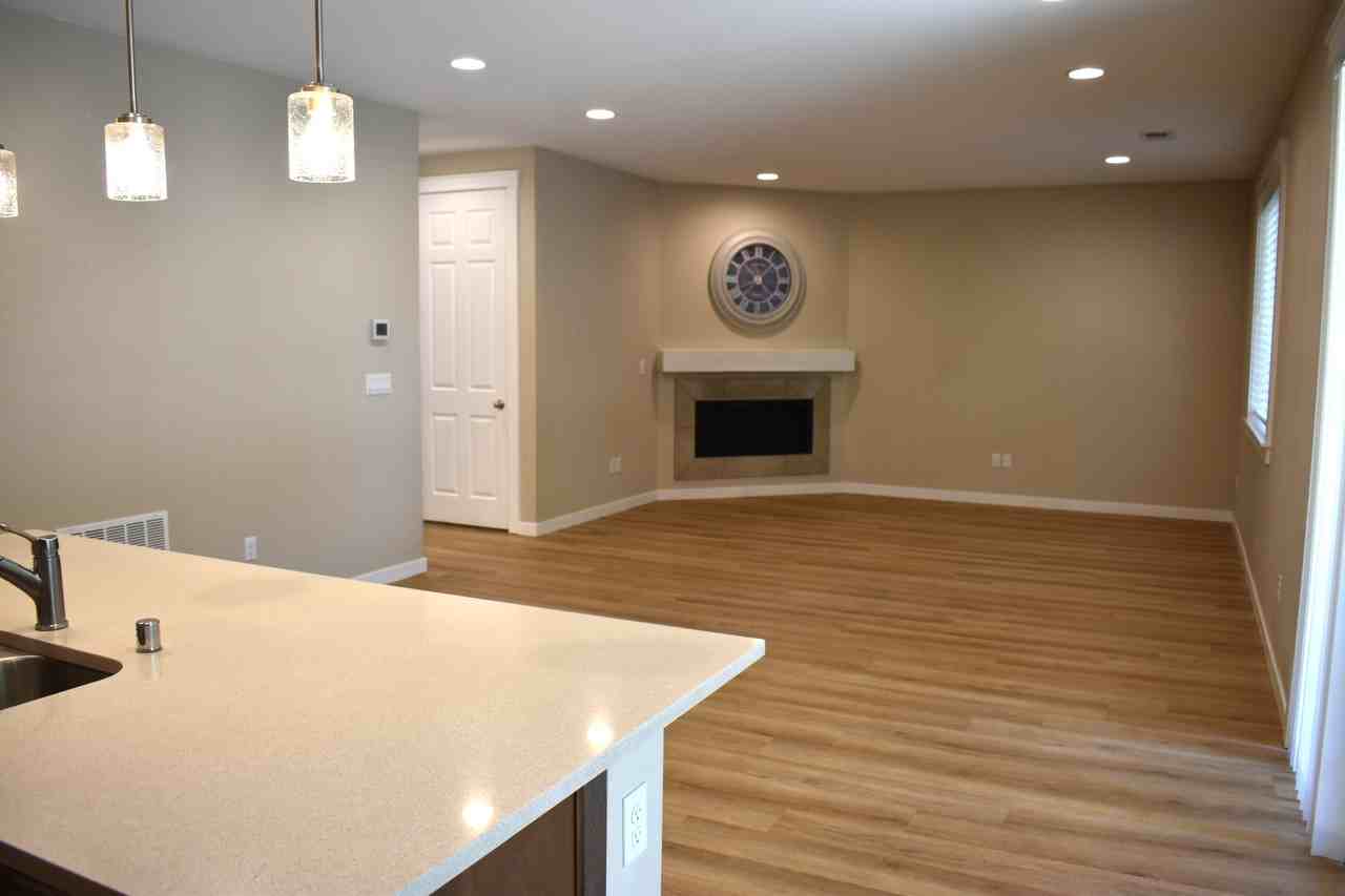 12313 Ne 113th Cir #NA - Photo 3 of 14