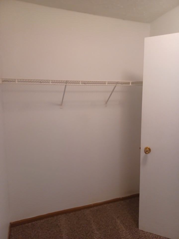 1885 Raleigh Ave #15 - Photo 5 of 11