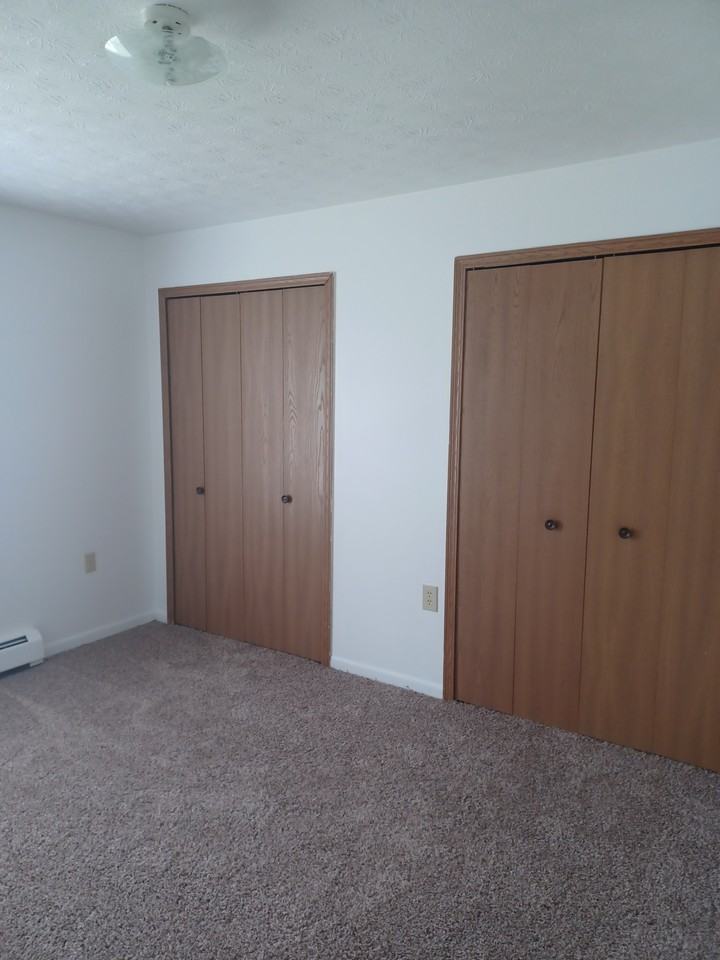 1885 Raleigh Ave #15 - Photo 7 of 11