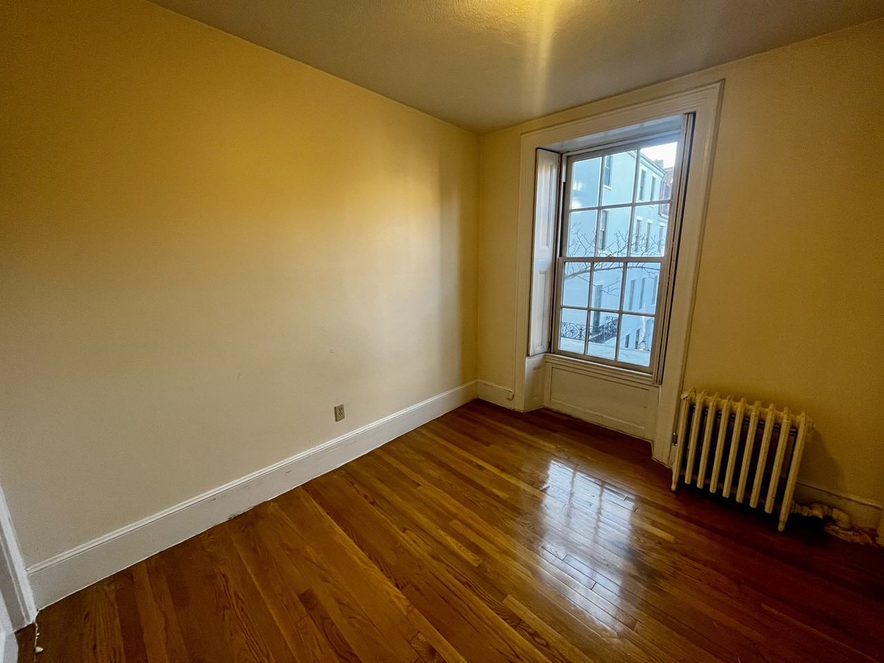 15 Joy St #6 - Photo 3 of 8