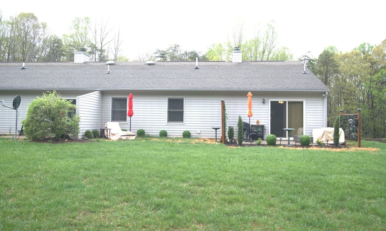 150 Oldfield Rd #150 - Photo 3 of 16