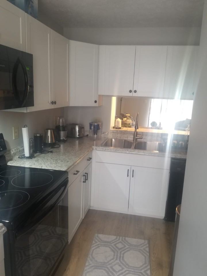 2460 S Burberry Ln - Photo 3 of 6