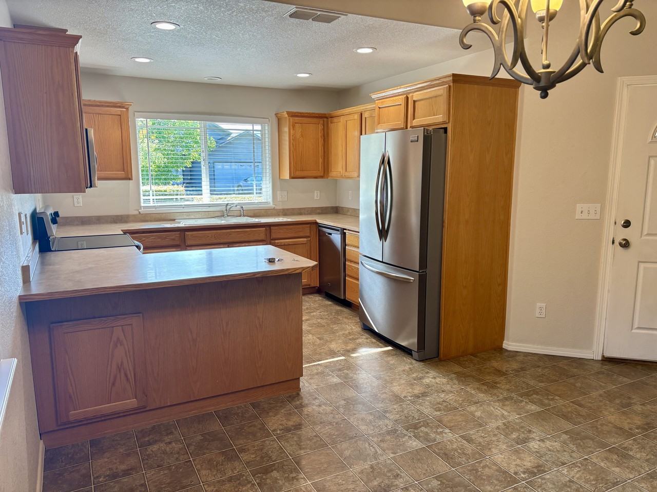 1362 Sw Sturgeon Ct #NA - Photo 3 of 14