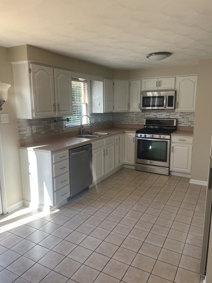 324 Dogwood Dr #2 - Photo 2 of 15