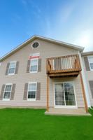 featured image of 915 N 6th St