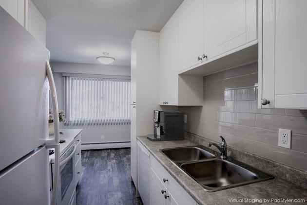 Jason Adam Manor Apartments - Photo 3 of 8