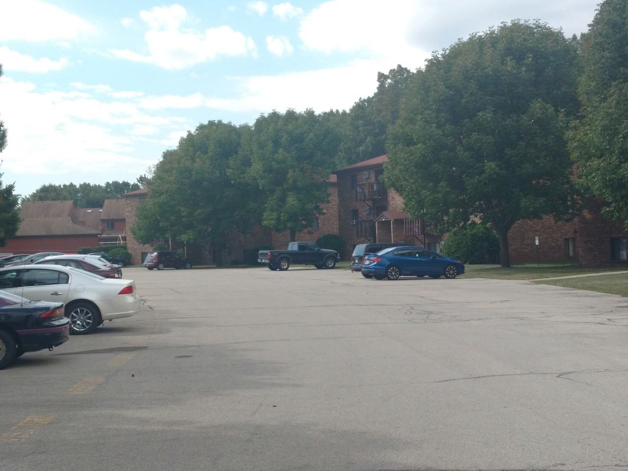 Cedar Creek Apartments-Oshkosh - Photo 5 of 8