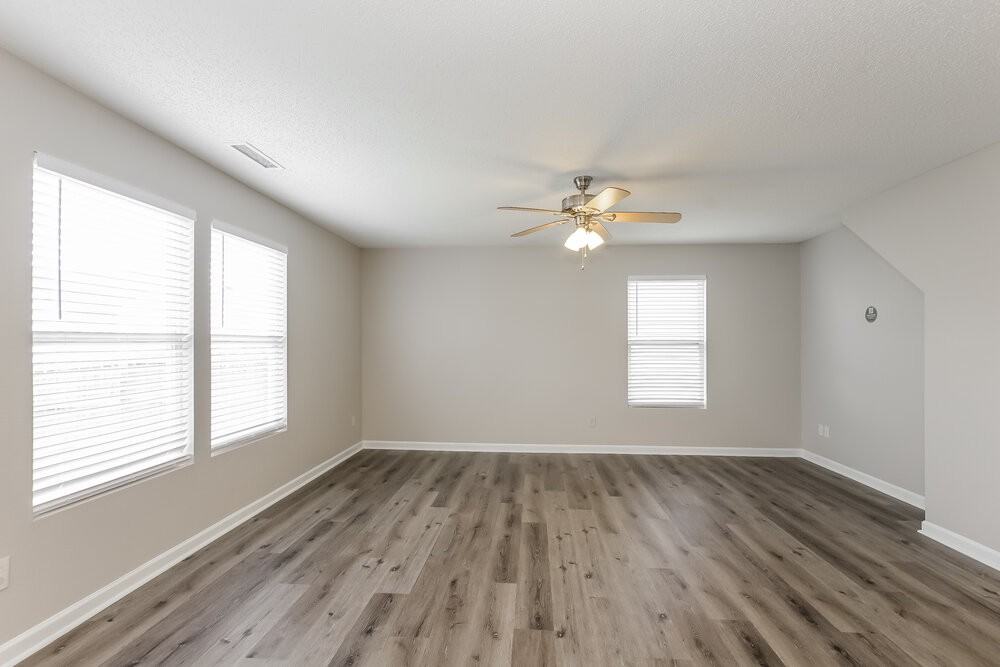 4488 Norfleet St - Photo 5 of 17