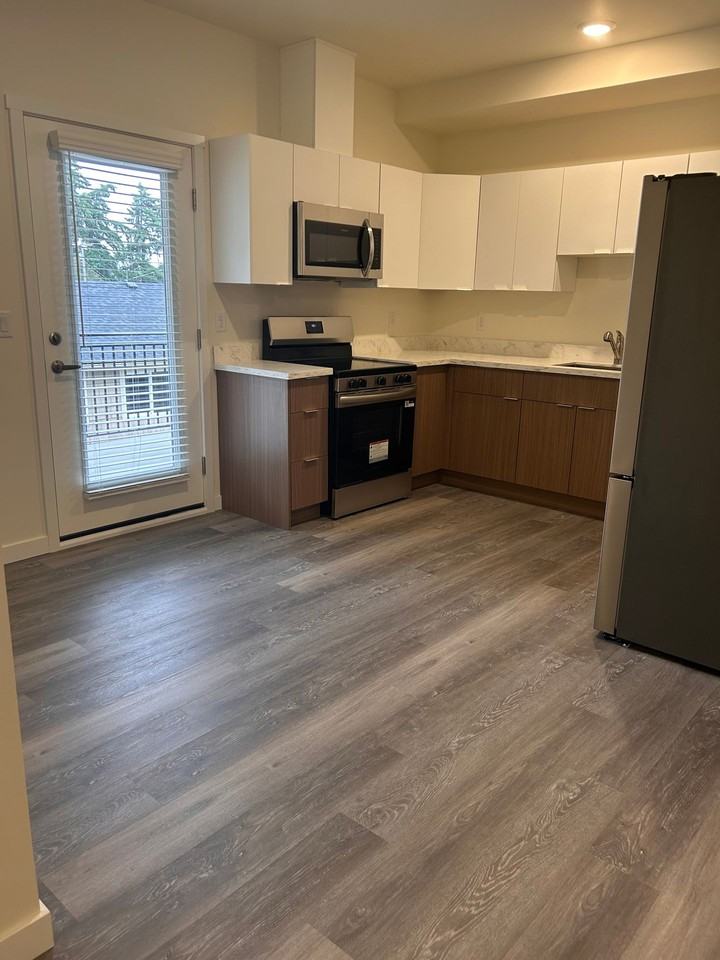 Lakewood Station - Photo 2 of 18