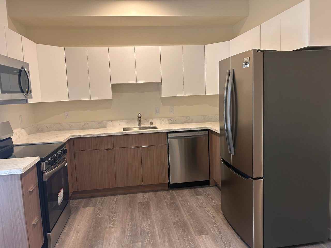 Lakewood Station - Photo 3 of 18