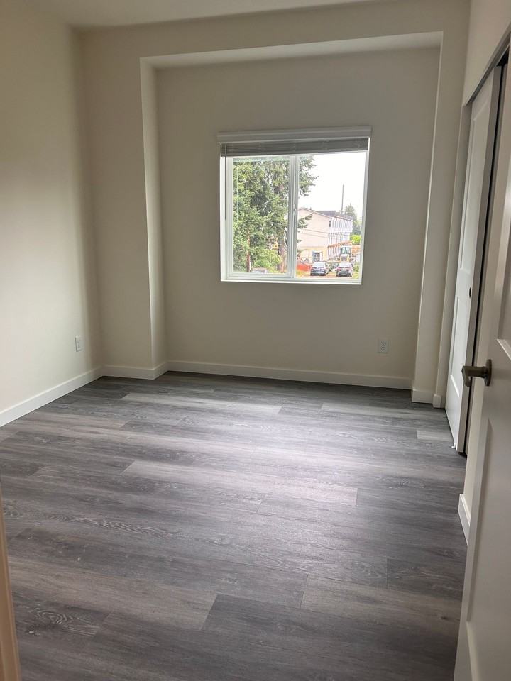 Lakewood Station - Photo 7 of 18