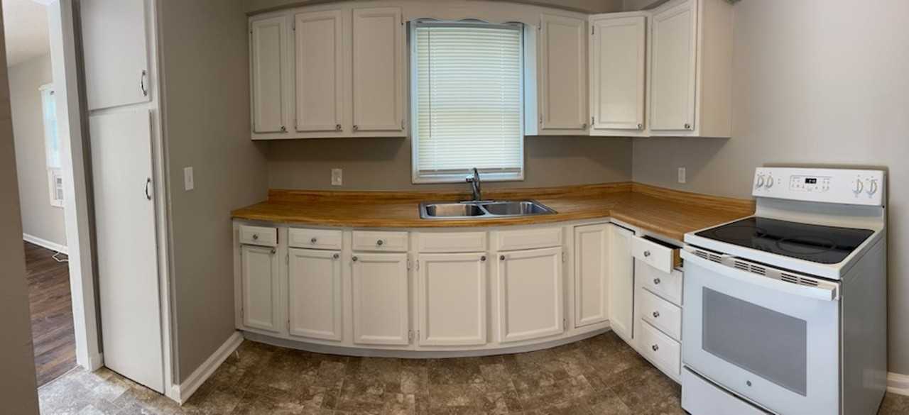 3748 N 43rd St - Photo 3 of 11