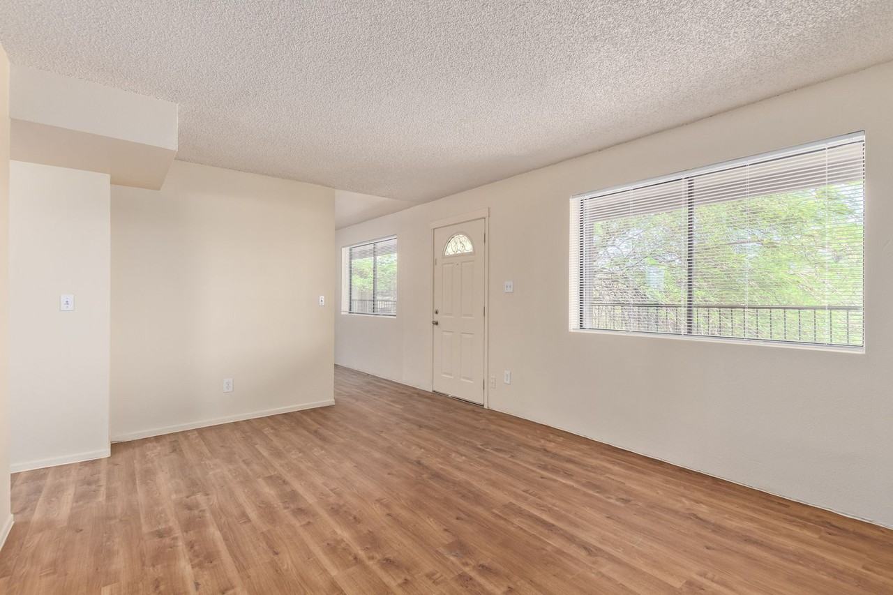 Earll Drive Apartments - Photo 2 of 11