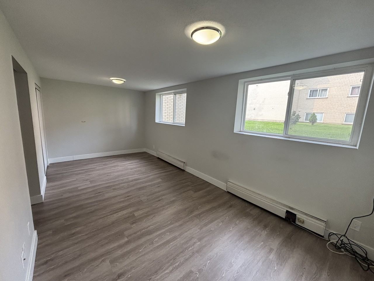 99 Westwood Dr #102 - Photo 3 of 11