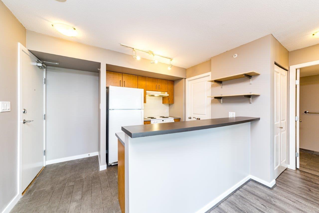 1295 Richards Street #1607 - Photo 2 of 19