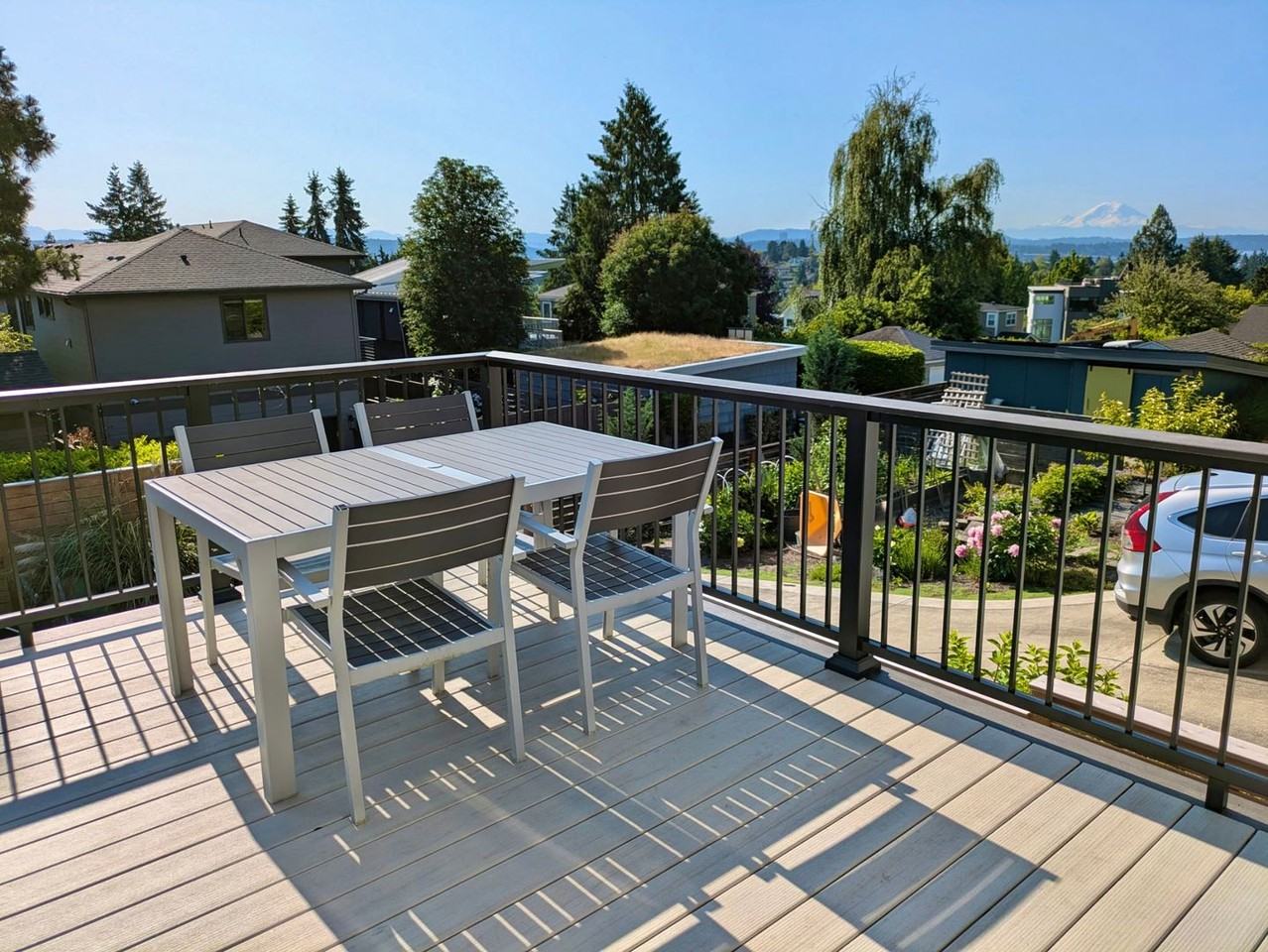 6828 52nd Ave Ne - Photo 2 of 30