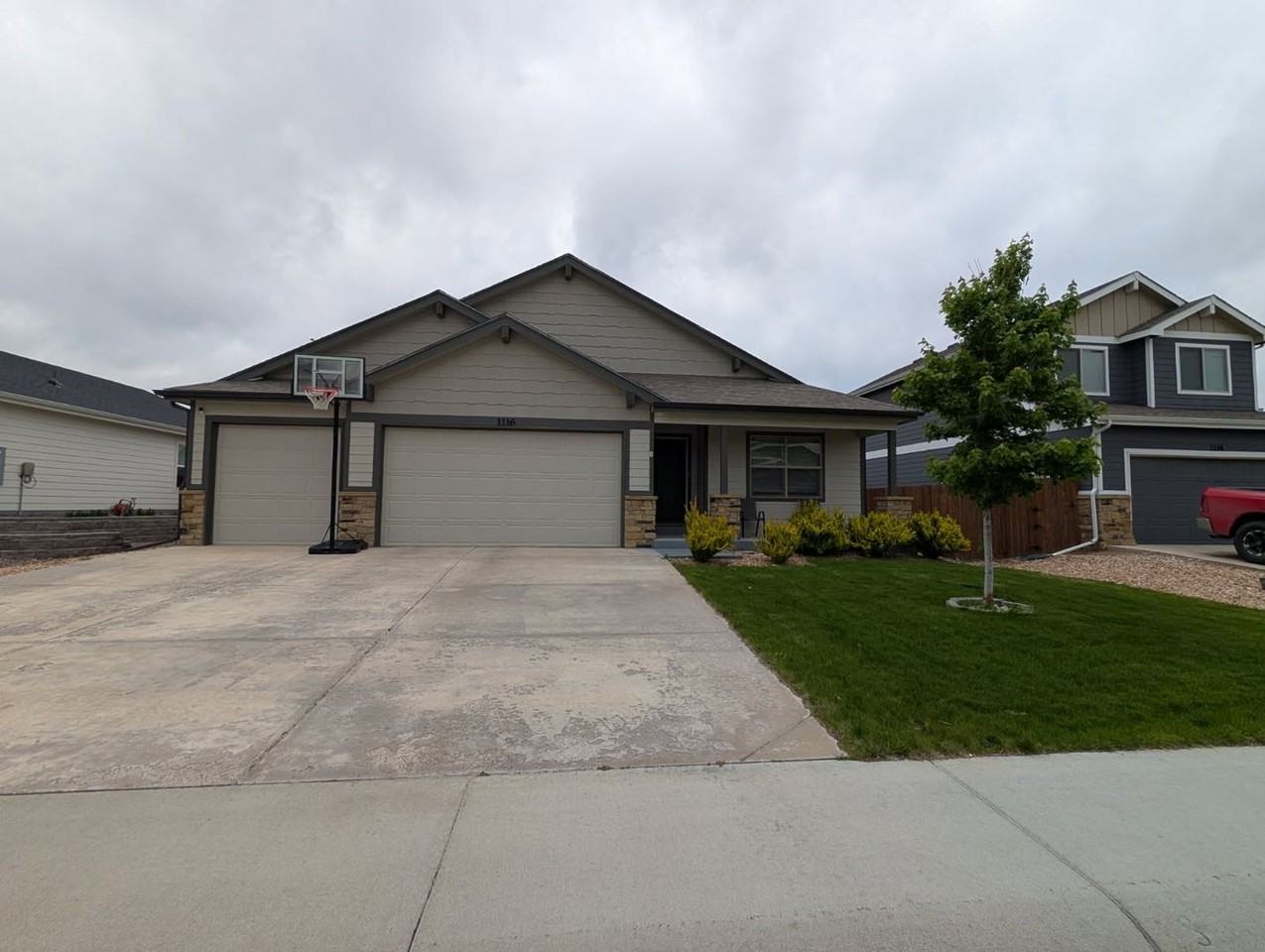 1116 Cottontail Ln - Photo 3 of 5