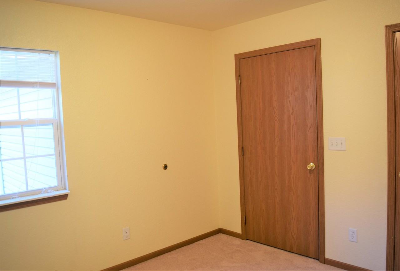 22545B Hollow Oak Ln - Photo 5 of 28