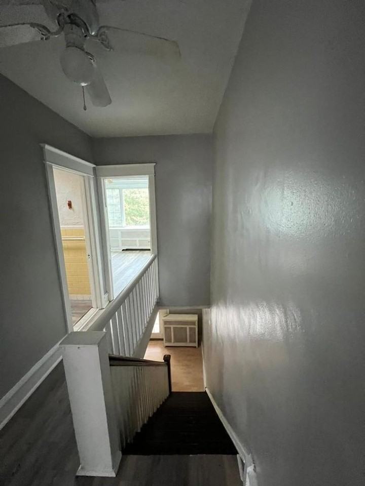 931 Granite St - Photo 5 of 10
