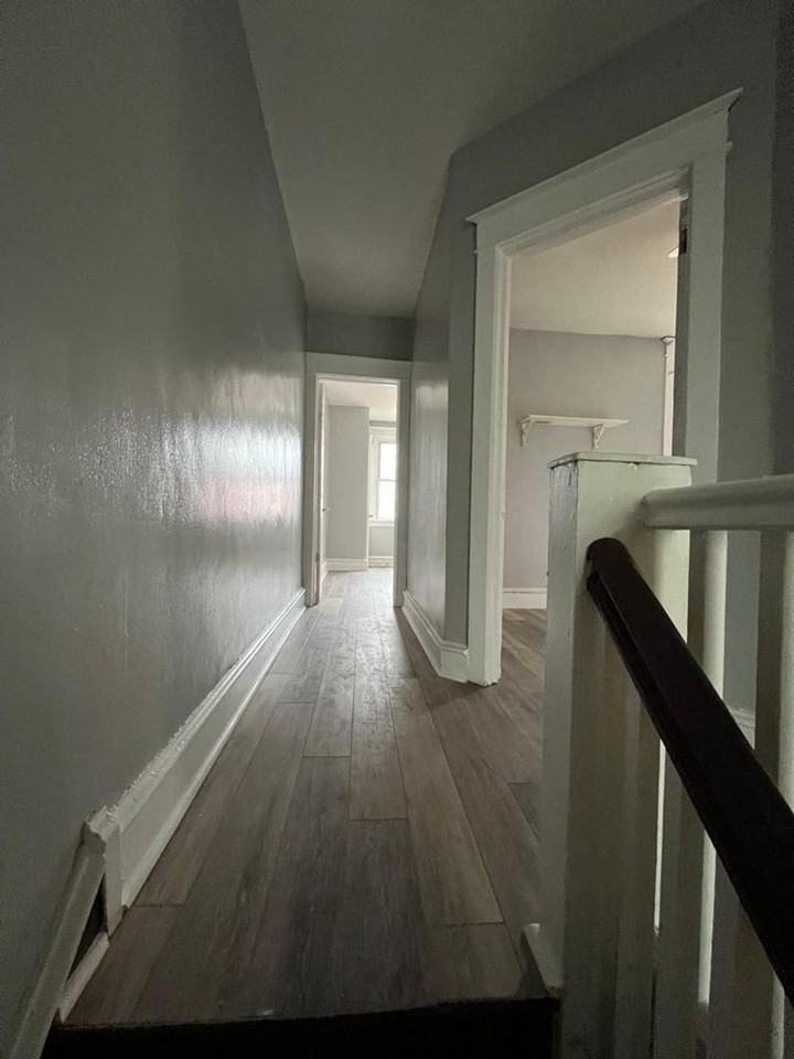 931 Granite St - Photo 7 of 10
