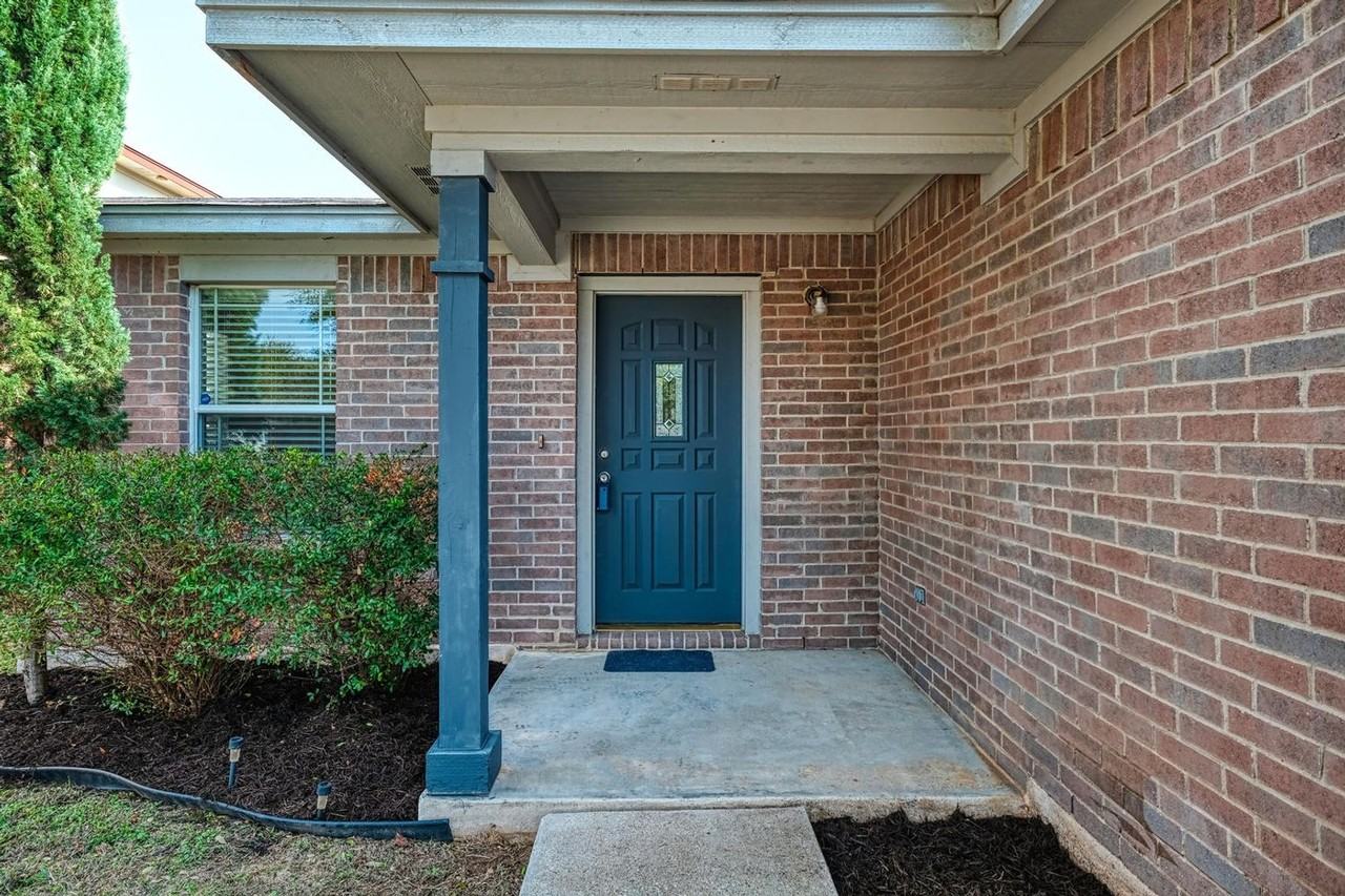 3109 Caleb Dr - Photo 2 of 21