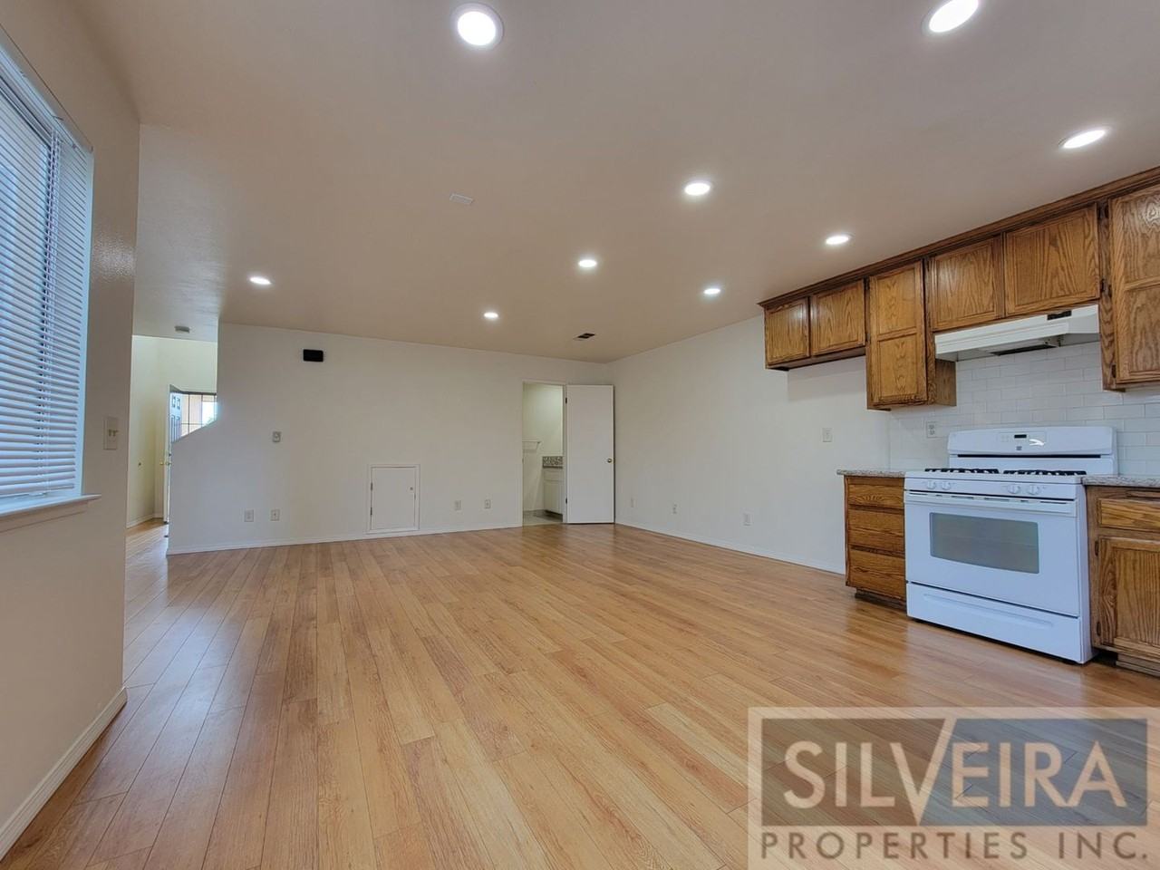 715 W Alvin Ave #B - Photo 6 of 26