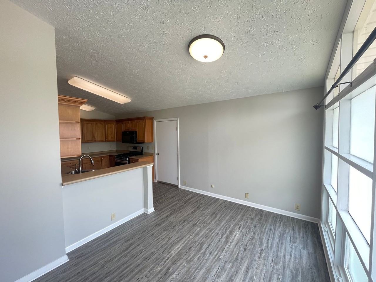 2800 N Salisbury St - Photo 2 of 15