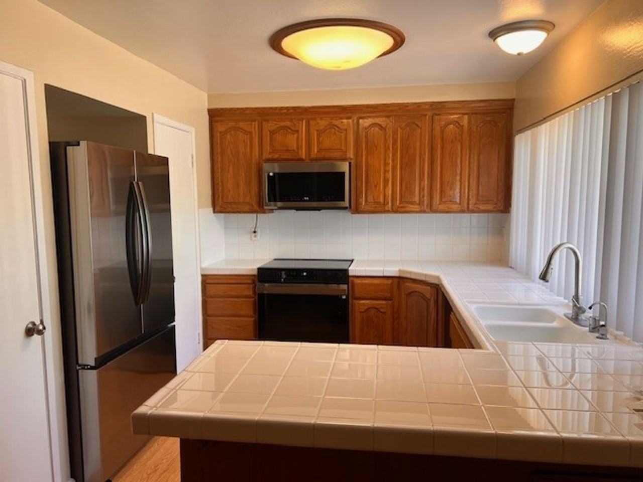116 Avenida Espana - Photo 2 of 13