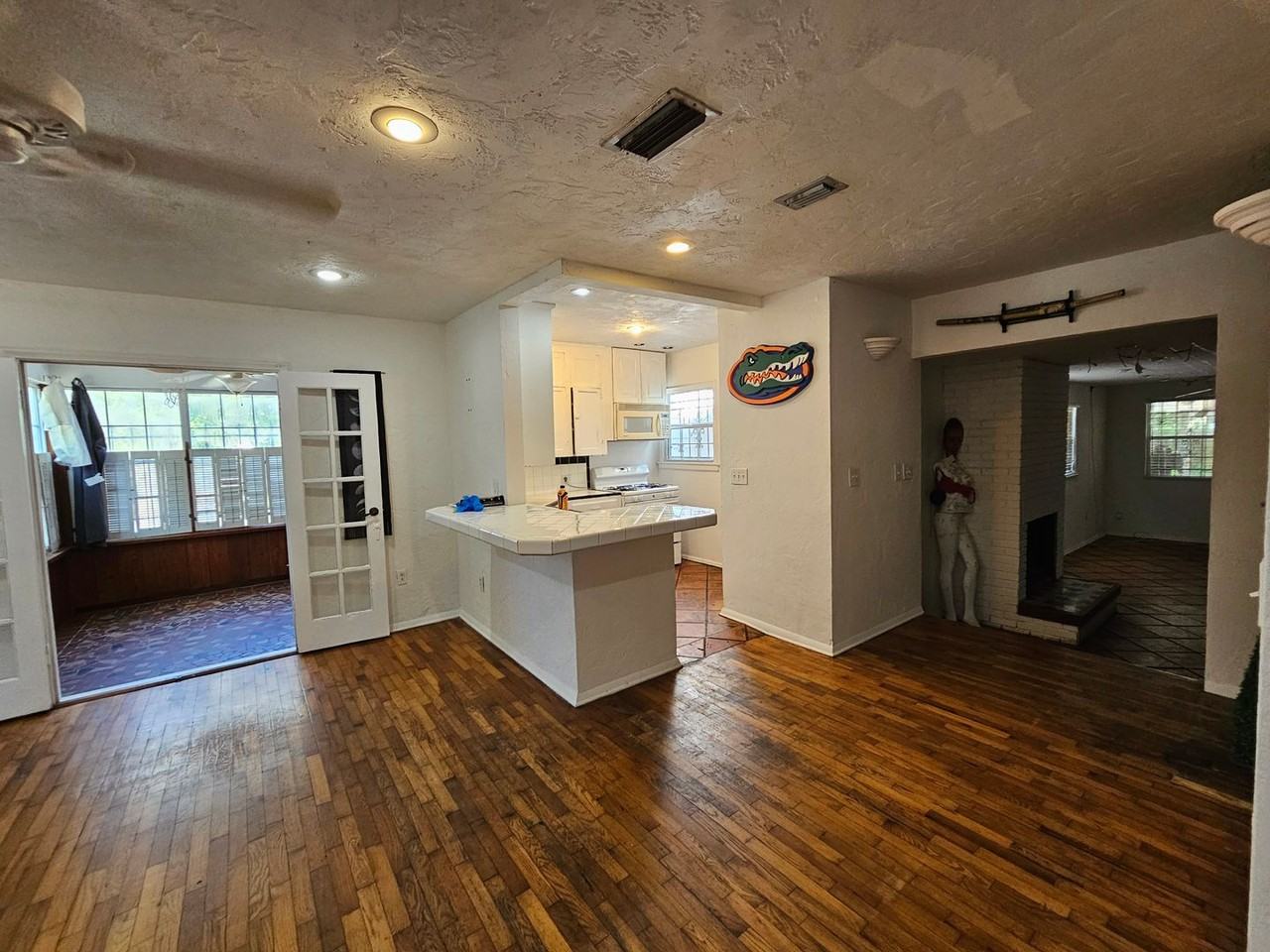 1822 Nw 6th Ave - Photo 6 of 39