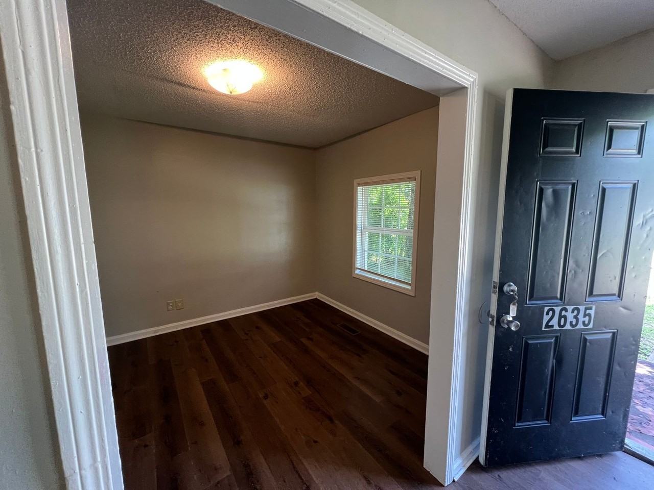 2635 20th St - Photo 5 of 19