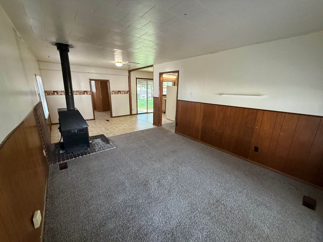 537 Sheridan Dr - Photo 4 of 14