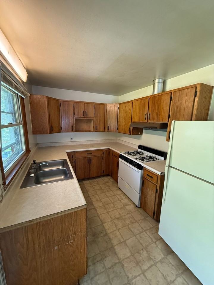 537 Sheridan Dr - Photo 7 of 14