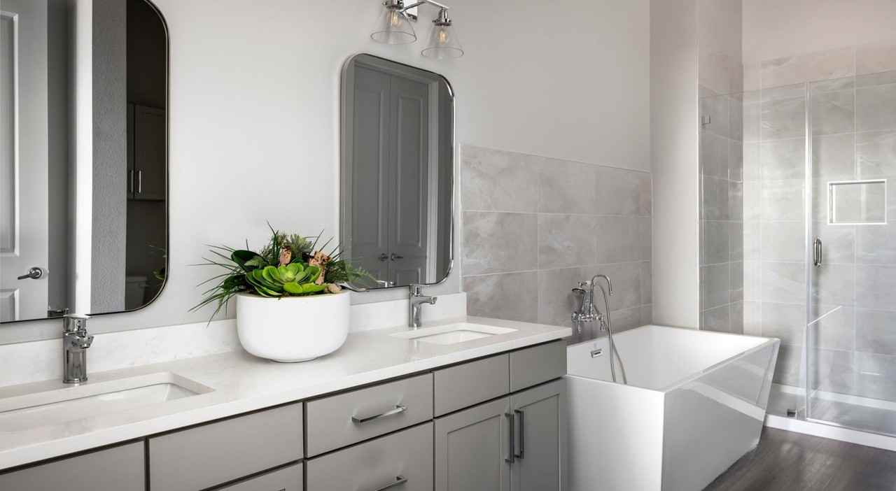 601 East Las Colinas Boulevard - Photo 3 of 12