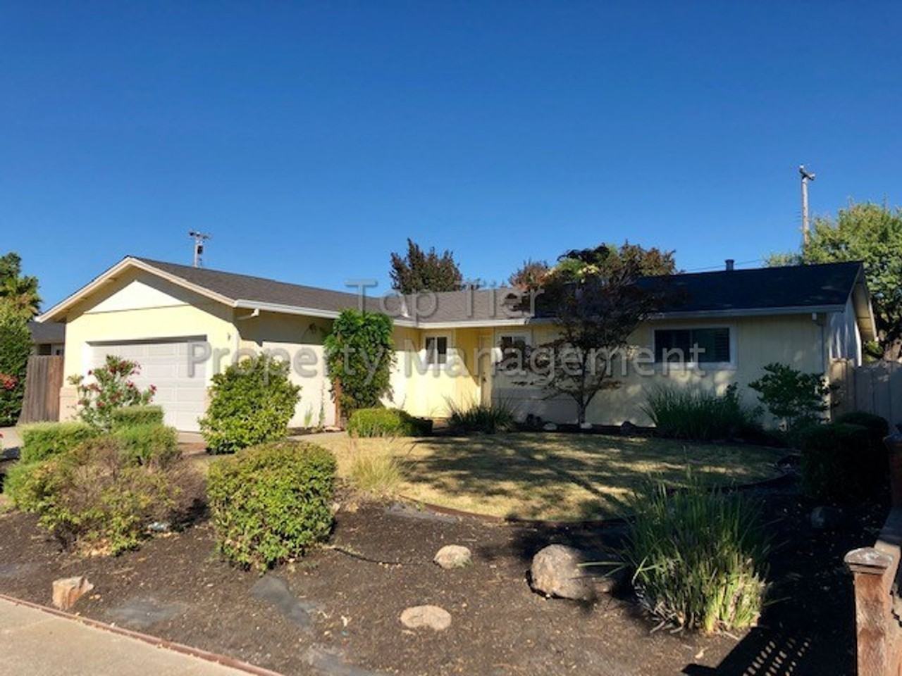 1804 Elkwood Dr - Photo 2 of 16