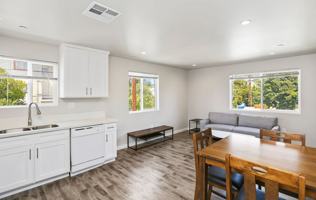 featured image of 1205 W 37th Dr