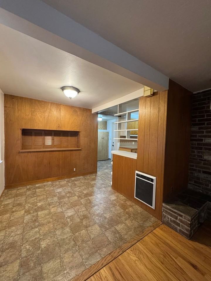 501 S Pine St - Photo 5 of 25