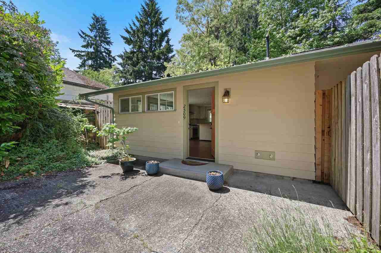 2509 Buker St Se - Photo 3 of 23