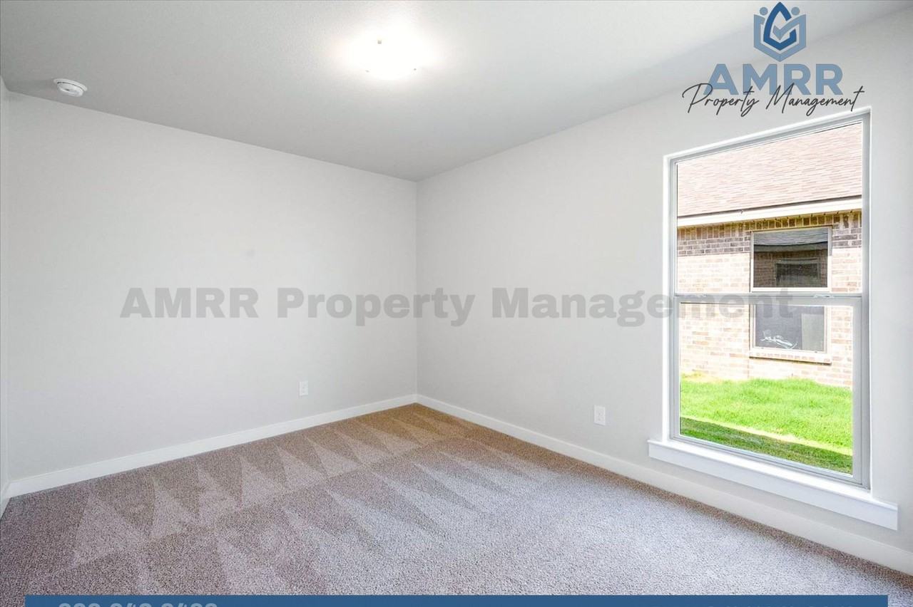 8622 26th St - Photo 3 of 16