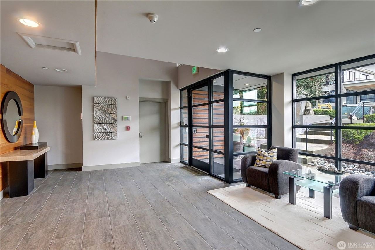 302 5th Ave #103 - Photo 3 of 21