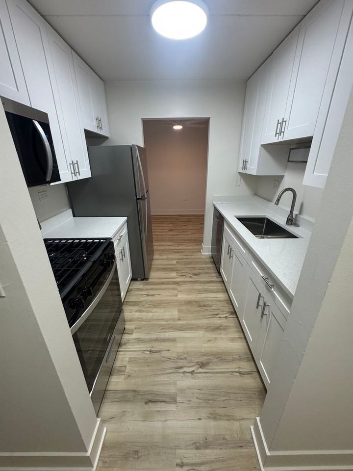 Park Meadows LLC - Photo 4 of 16