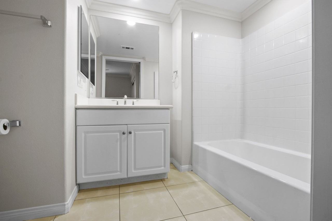 15262 Severyns Rd - Photo 7 of 11