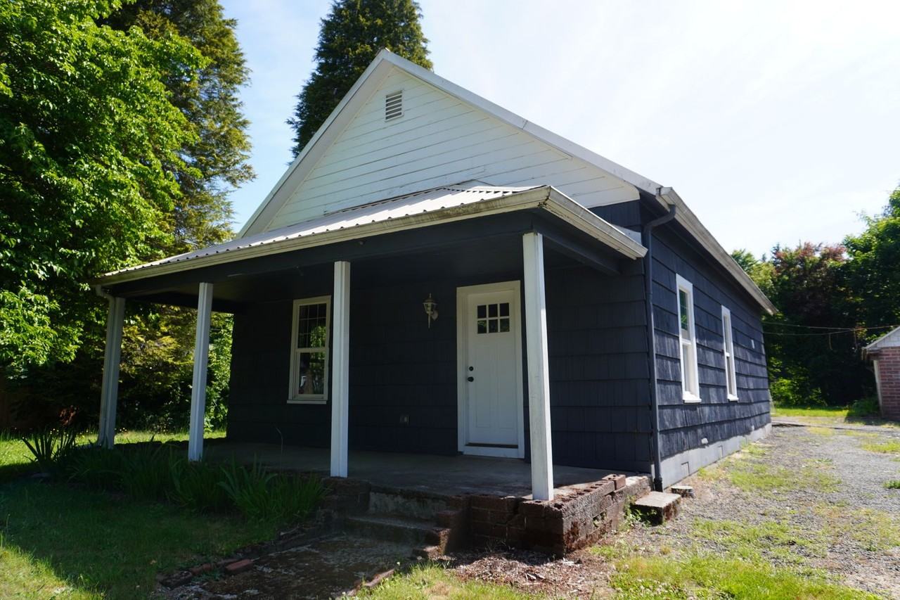 205 N Hubbard Ave - Photo 2 of 15